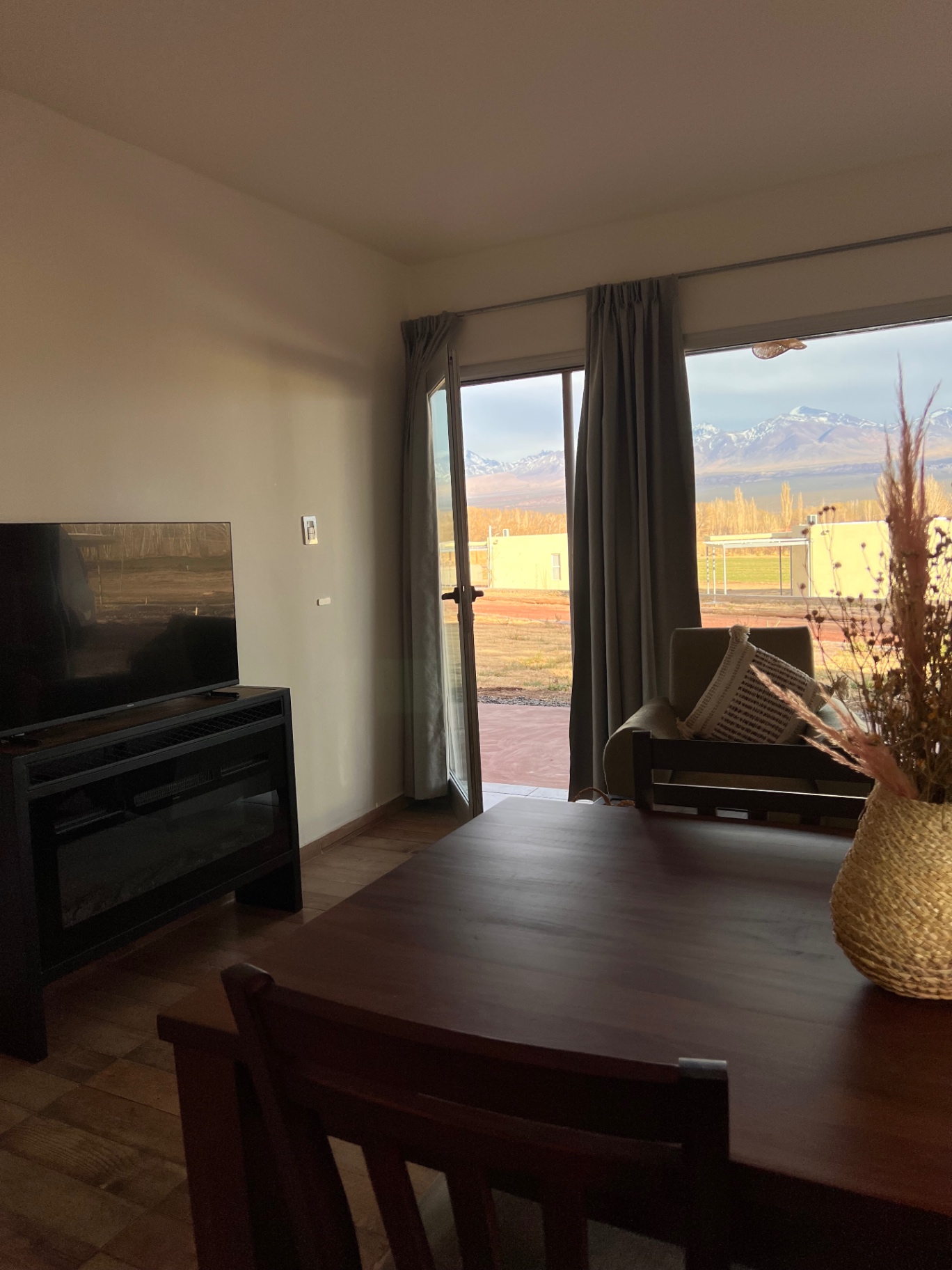 Living con vista a la cordillera