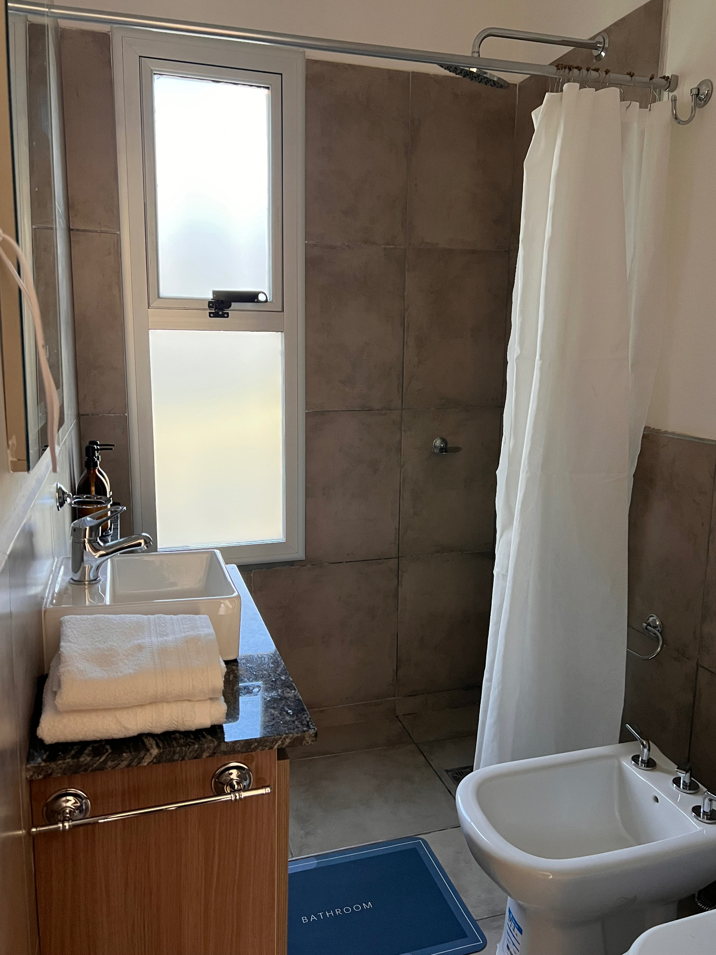 Baño con ducha